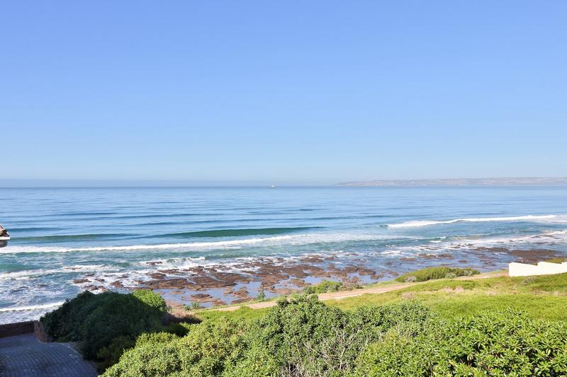 8 Bedroom Property for Sale in Reebok Western Cape